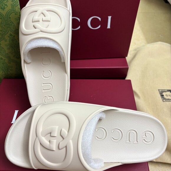 New! Gucci Interlocking G Platform Soft Rubber Slide Sandals - Picture 1 of 6
